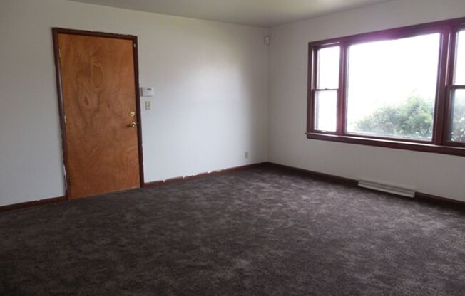 5066-5068 N. 84th Street