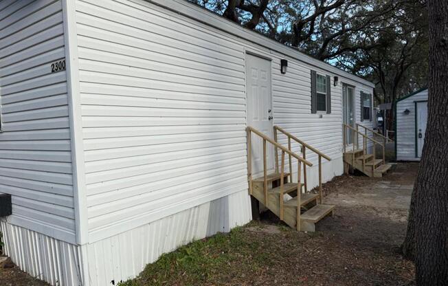 2 beds, 1 bath, $1,375