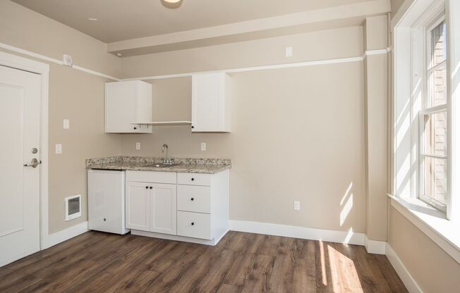 Studio, 1 bath, 190 sqft, $1,025, Unit 101
