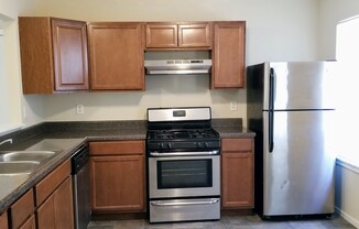 3 beds, 2 baths, $1,395