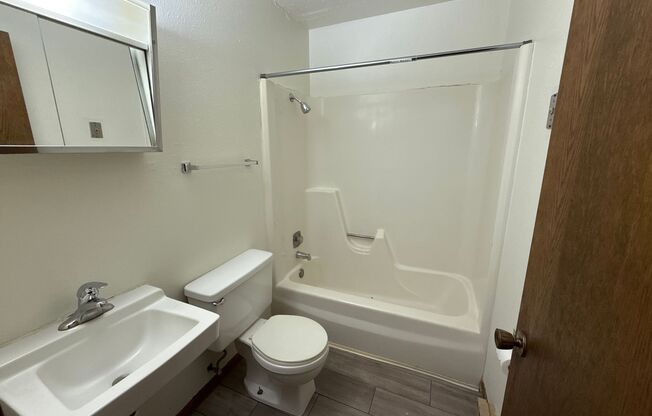 Royal Oaks Apartments