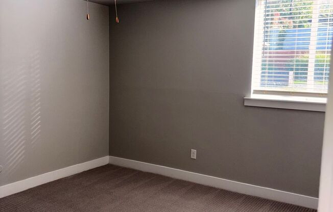 2 beds, 1 bath, 830 sqft, $1,395, Unit 53