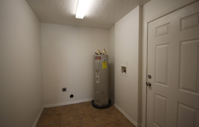 3 beds, 2 baths, $1,525