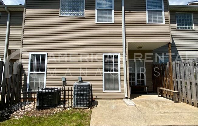 3 beds, 2.5 baths, $1,695