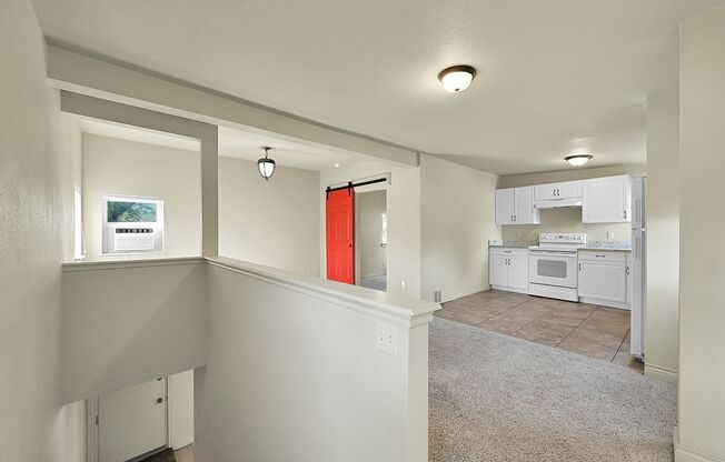 2 beds, 1 bath, $1,600