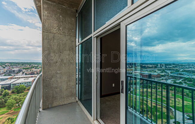 1 bed, 1 bath, 669 sqft, $2,300, Unit 2107