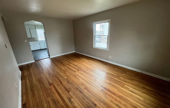 HM 1634 W 17th