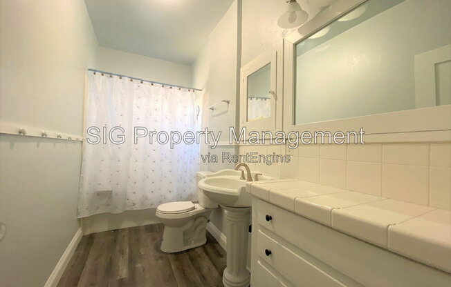 731 S CHEVY CHASE DR