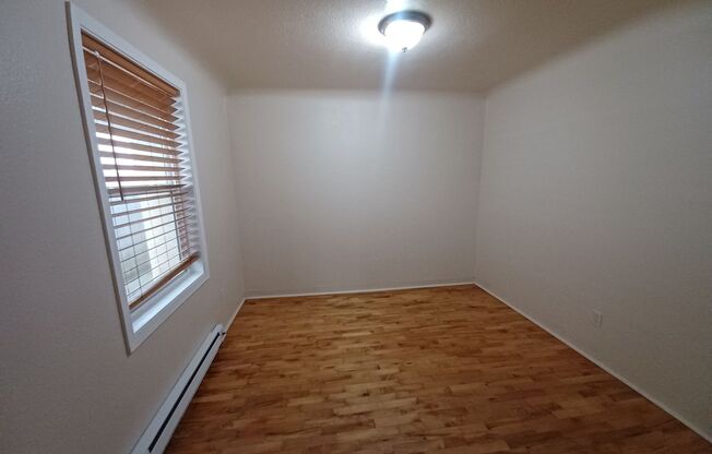 1 bed, 1 bath, $1,075, Unit 1818