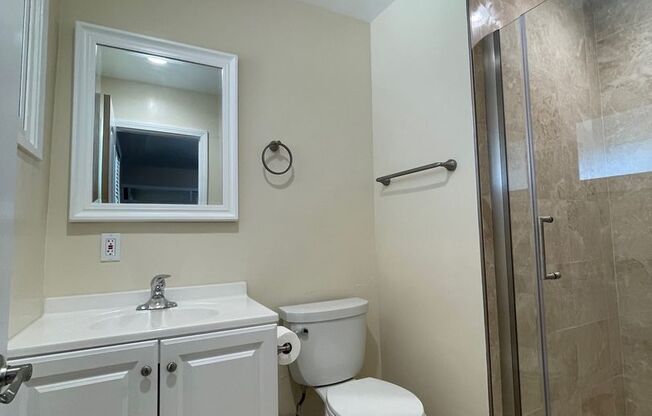 Stunning 4+2 West Hills Home Completely Redone!