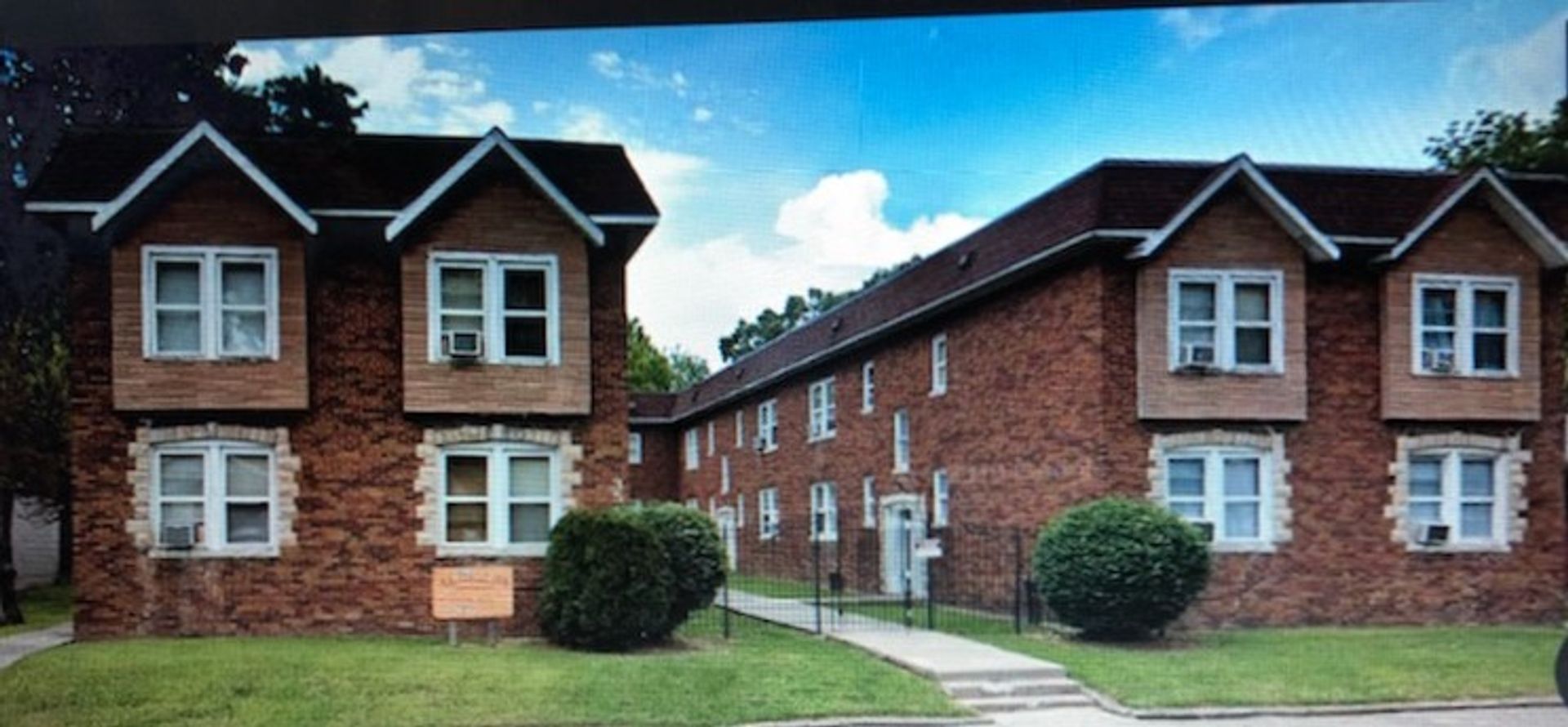 Western Arms Apartment Homes (DBA)