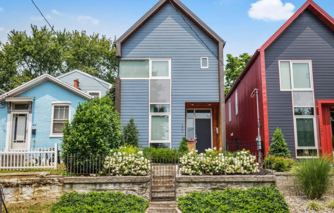Modern 3 Bed 3 Bath Highlands Home