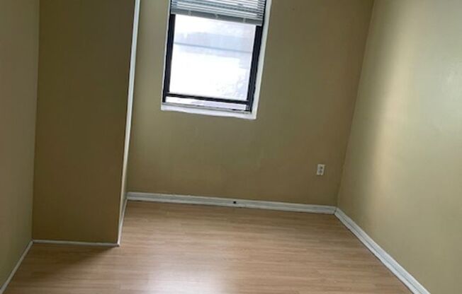 Newly Renovated 1-Bedroom Apartment in Center City – 126 S 11th St #2