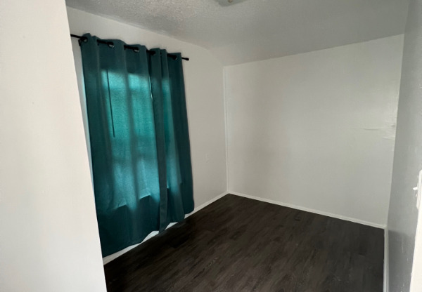 424 S. Broadway Avenue