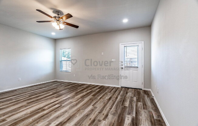 3 beds, 2.5 baths, 1,261 sqft, $1,397, Unit 24