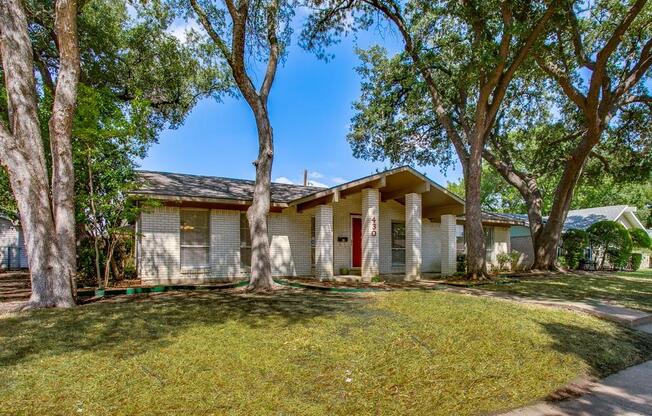 430 Sandy Trail