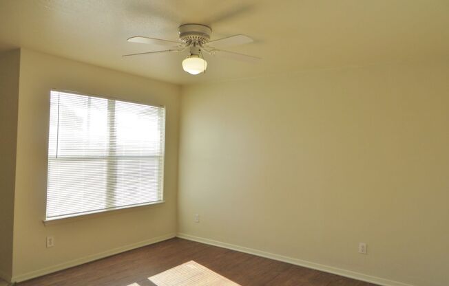 2 Bedroom 2 Bathroom Unit In Georgetown