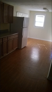 3 beds, 1 bath, $995