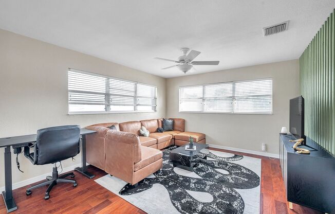 Charming Newly Remolded Apartment for Rent on Central Ave in St Pete!