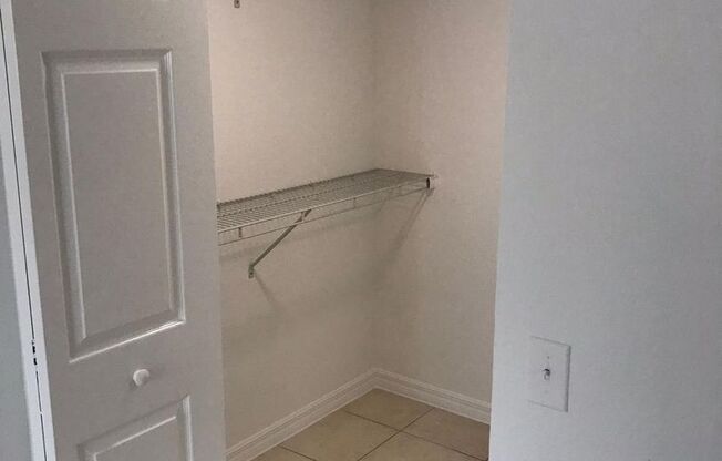 3 beds, 2 baths, 1,079 sqft, $2,600, Unit 13770-204