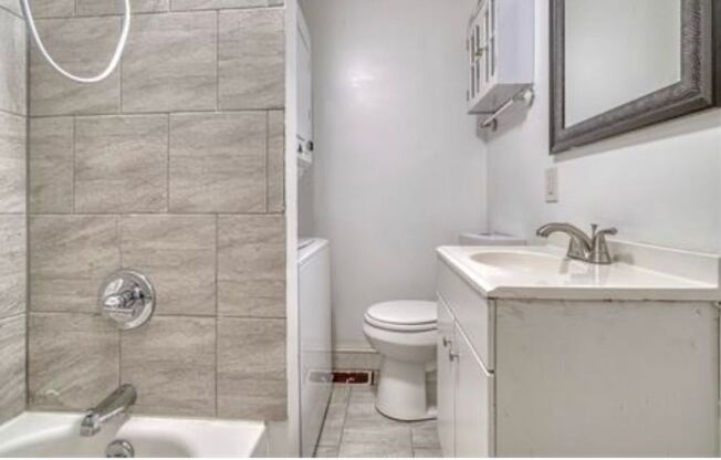 Stunning Newly Renovated 2 Bedroom 1 Bathroom