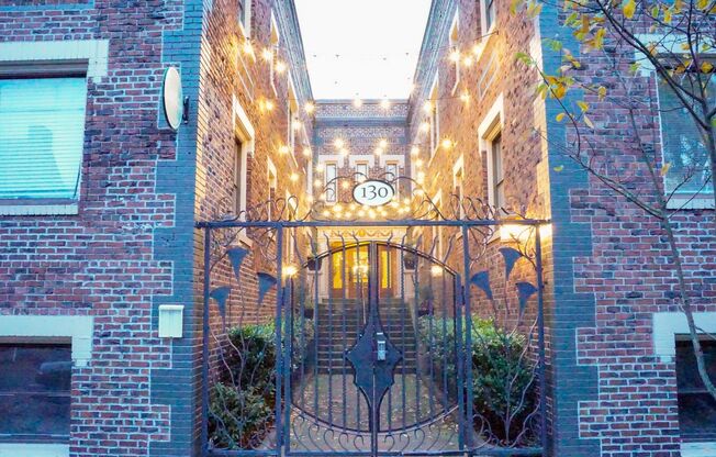 Charming Top Floor Studio Ready Early June!