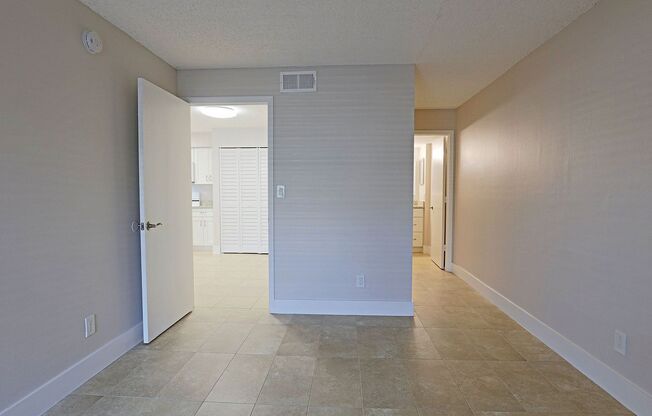 2 beds, 2 baths, 1,018 sqft, $1,475, Unit 5307 Summerlin Road, 702