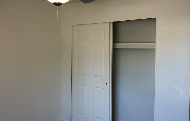 1 bed, 1 bath, 650 sqft, $1,100, Unit 126