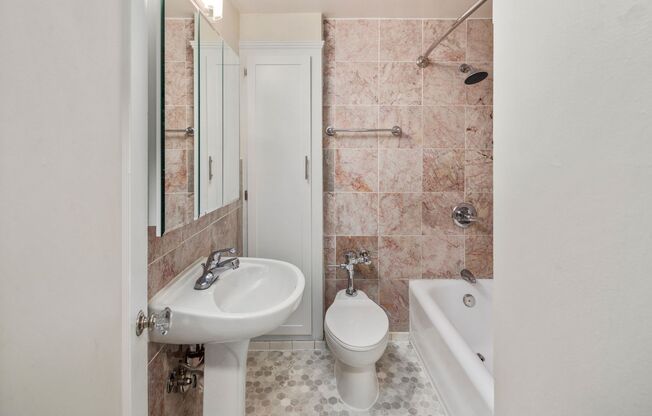 Studio, 1 bath, $1,495