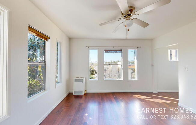 834 LAGUNA AVE