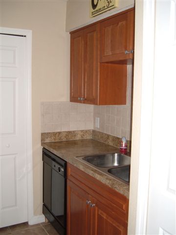 1 bed, 1 bath, $1,400