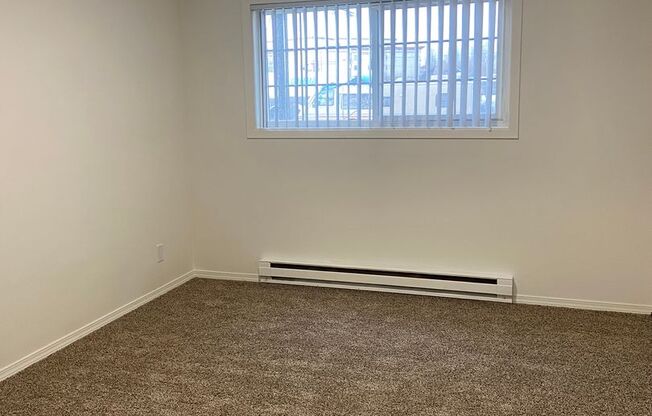 1 bed, 1 bath, 700 sqft, $995, Unit 1620-11