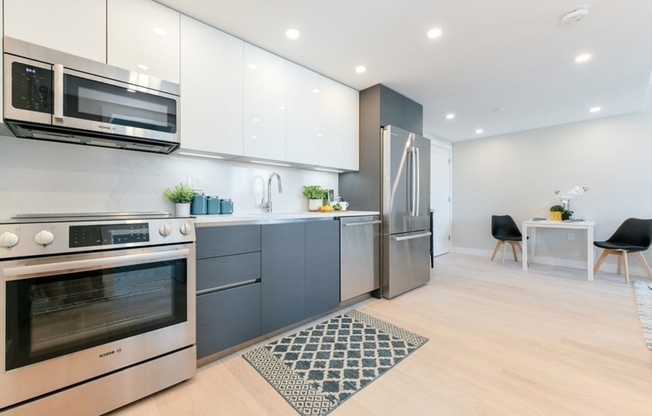 932 BROADWAY
