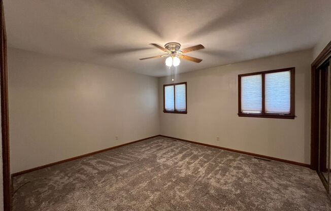 2 beds, 2 baths, $1,995