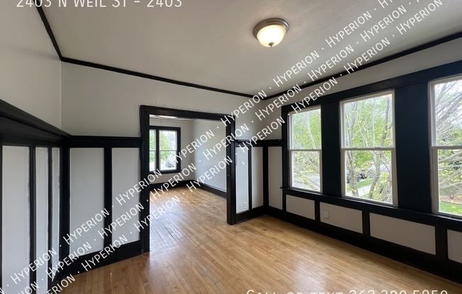 2403 N WEIL ST