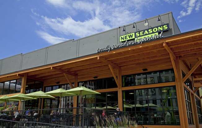 New Seasons Market