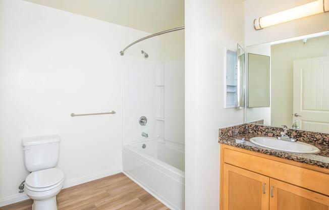 2 beds, 2 baths, 932 sqft, $1,750