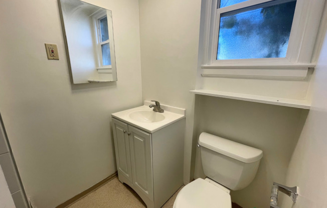 Studio, 1 bath, $1,850, Unit CHI02-06