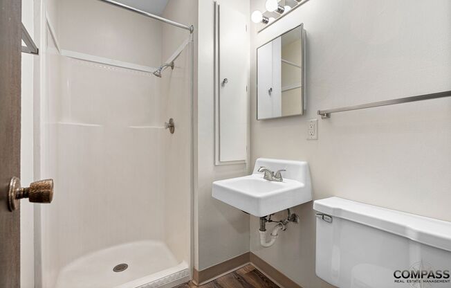 Studio, 1 bath, 315 sqft, $745, Unit 130