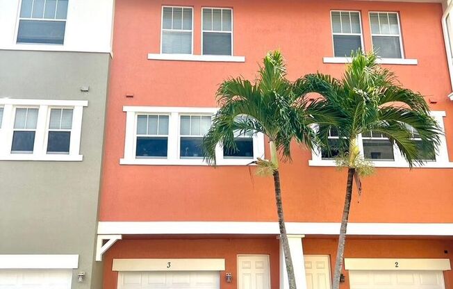 Luxury Townhouse West Palm Beach Gated Community two bedroom three bathrooms!