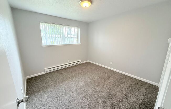 2 beds, 1 bath, 1,000 sqft, $1,495, Unit 11 - 54