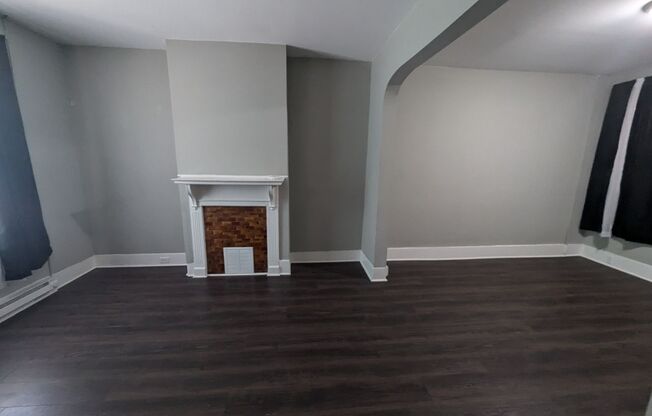 3 beds, 1 bath, $1,250