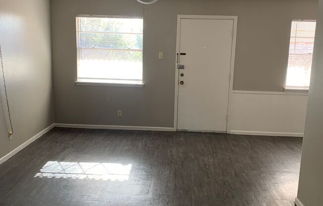 1 bed, 1 bath, 715 sqft, $997, Unit 26