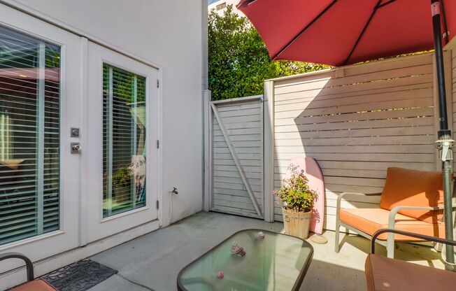 2 beds, 1 bath, $4,900, Unit UNIT B