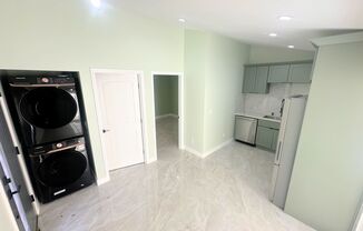 22235-22241-22243 Wyandotte St.