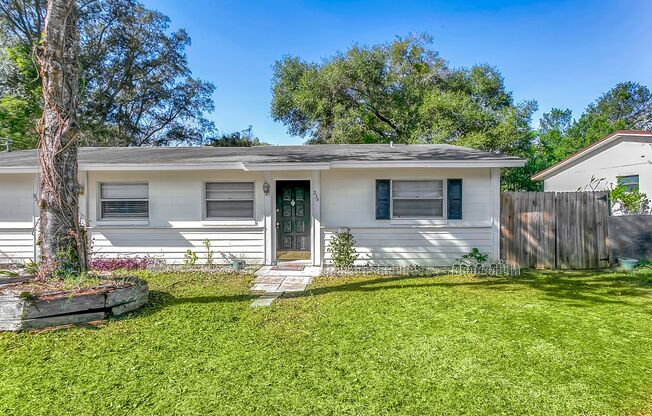 230 S 4 ST