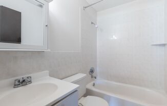 2 beds, 1 bath, 943 sqft, $1,350, Unit 11089118