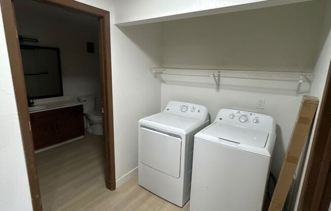 2 beds, 1 bath, 1,078 sqft, $1,000, Unit 203-105F