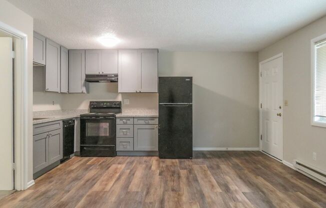 1 bed, 1 bath, 560 sqft, $1,150