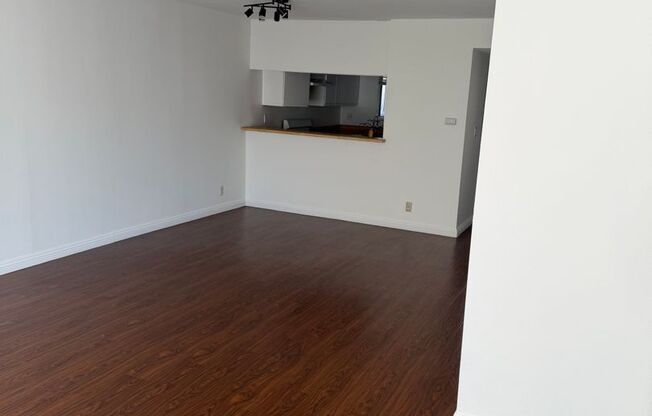 2 beds, 2 baths, 1,000 sqft, $2,695, Unit 107